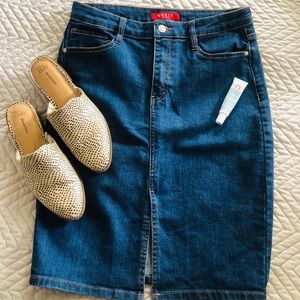 GUESS | CLASSIC DENIM MIDI SKIRT | GUESS BRAND